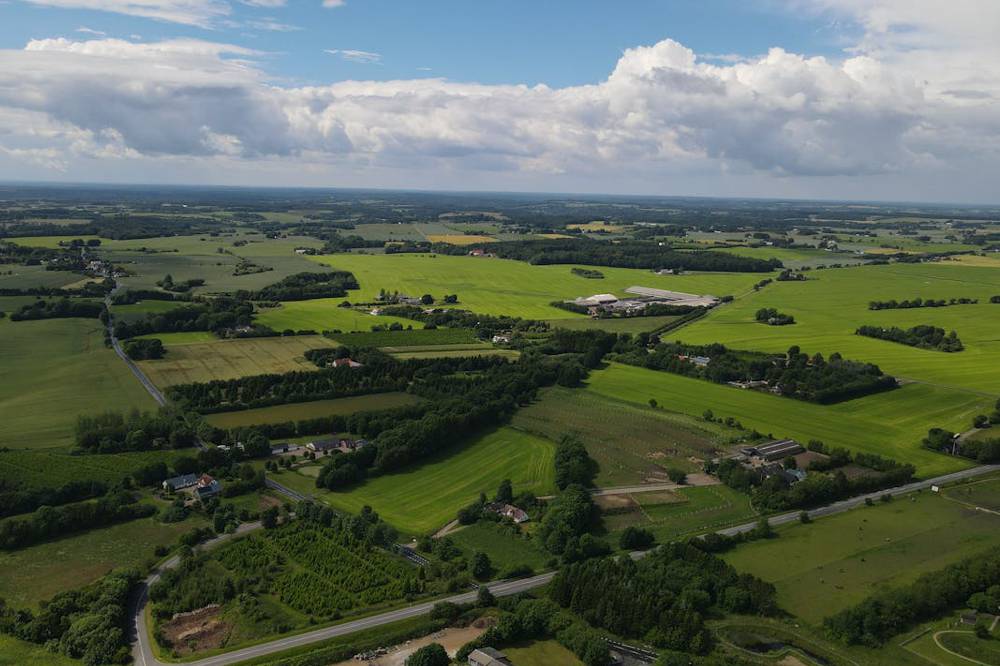 Flip na gruncie, czyli jak zarobić na nieruchomościach bez wbijania łopaty i użerania się z ekipami