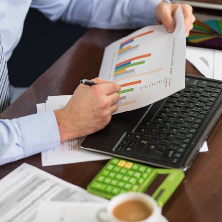 Strategia sprzedaży w 2026 roku - dane, procesy i technologia zamiast intuicji