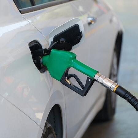 Czy karta flotowa się opłaca w 2025 roku? Analiza kosztów i korzyści